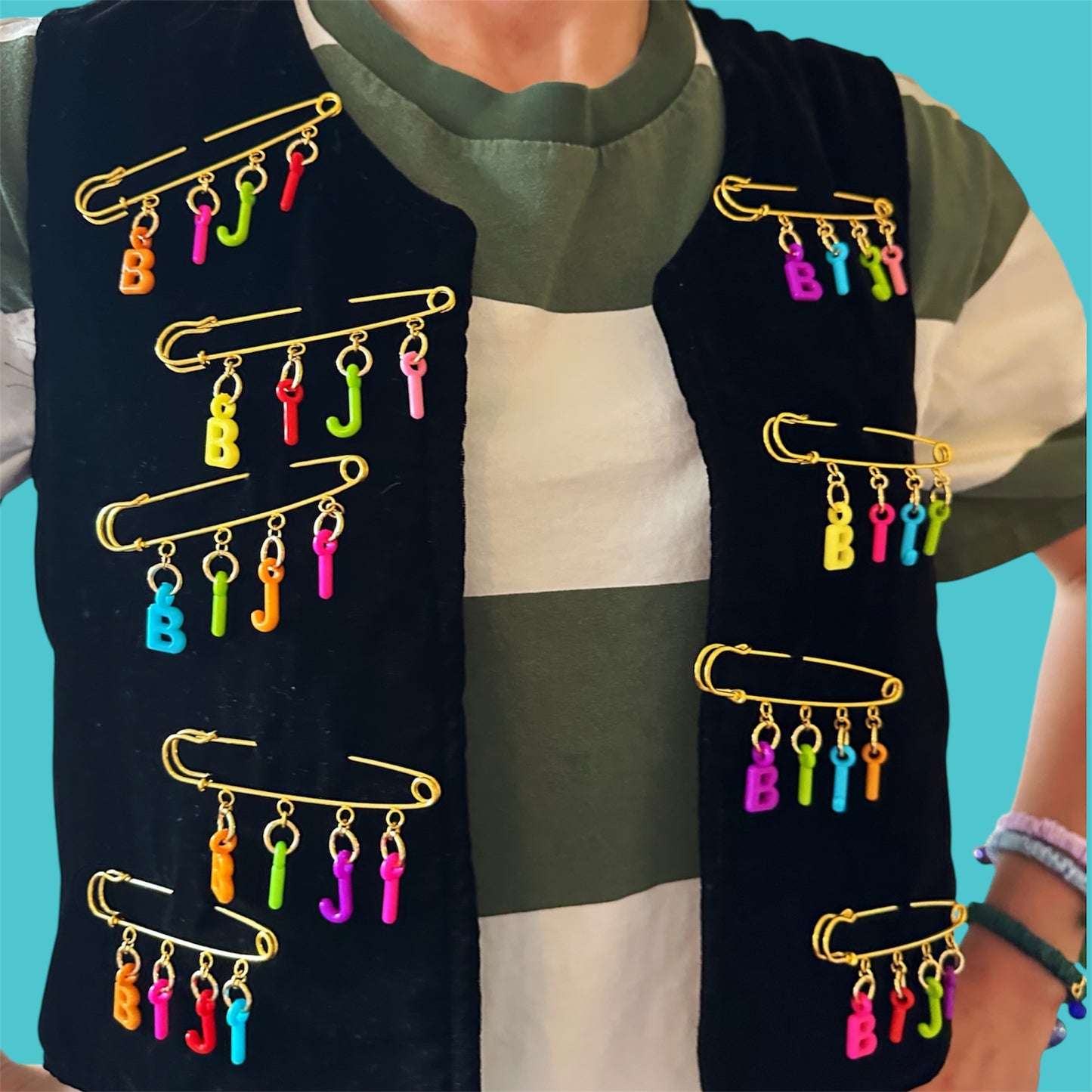 Biji Pins